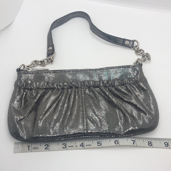 Express silver clutch with wristlet or shoulder strap - Picture 7 of 8